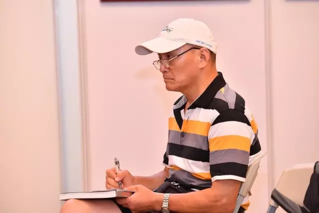 上海的都会更新，，，地标性修建